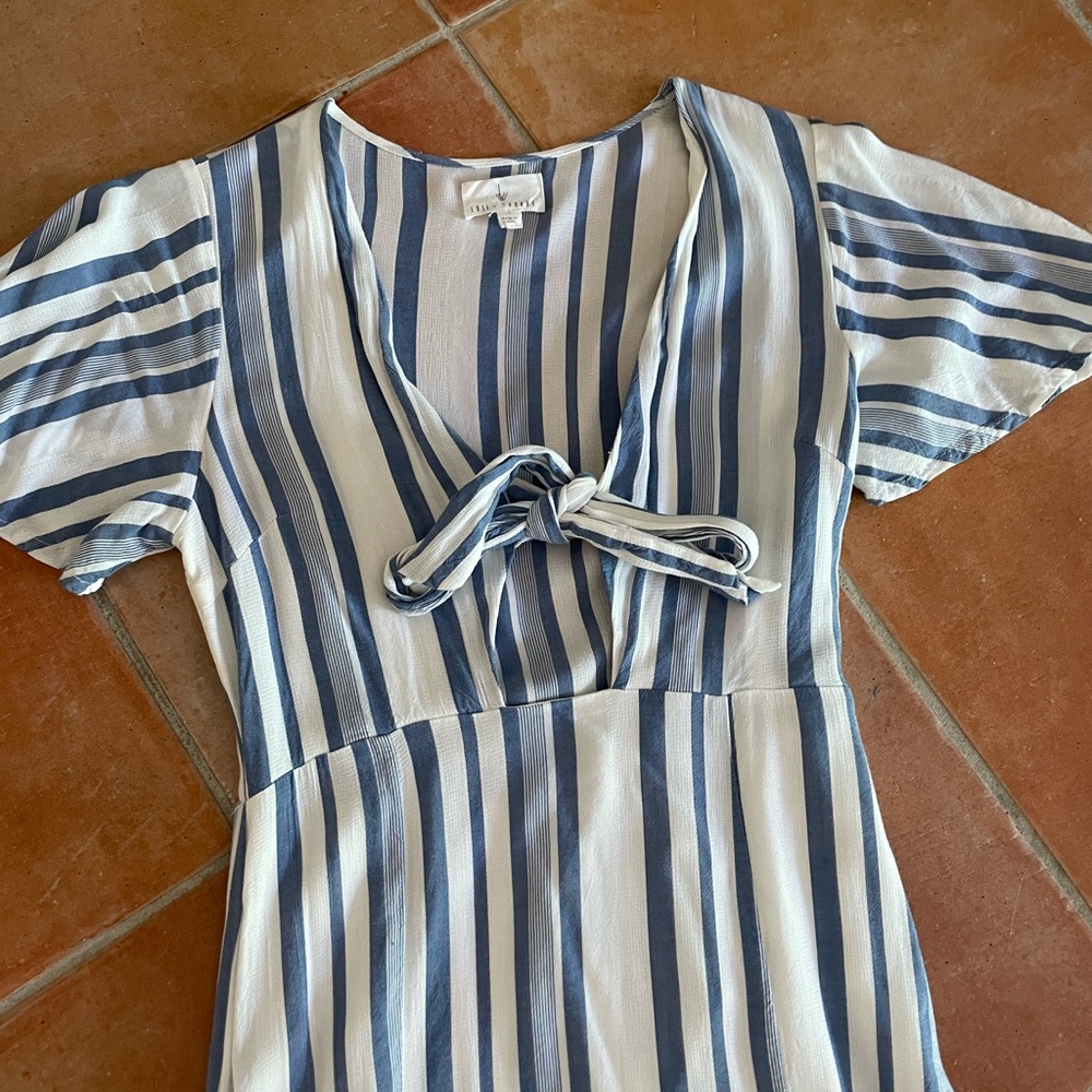 Lost and Wander Marina maxi dress blue and white stripe tie front size Smll EUC - Picture 5 of 6